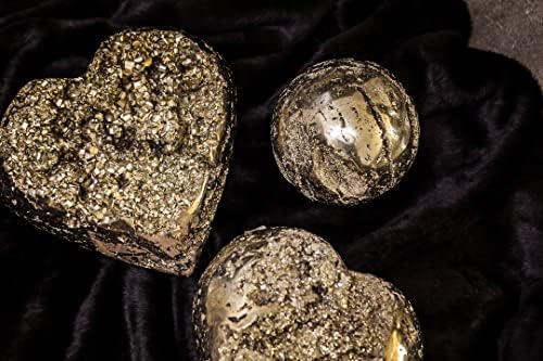 אוסף מינרליסט 0.25 קילוגרם אבן דקלים של לב, מתנות ליום האהבה עבורה, פיריט קריסטל אנרגיה גבוהה ברזל פידרה פיריטה, תכונות